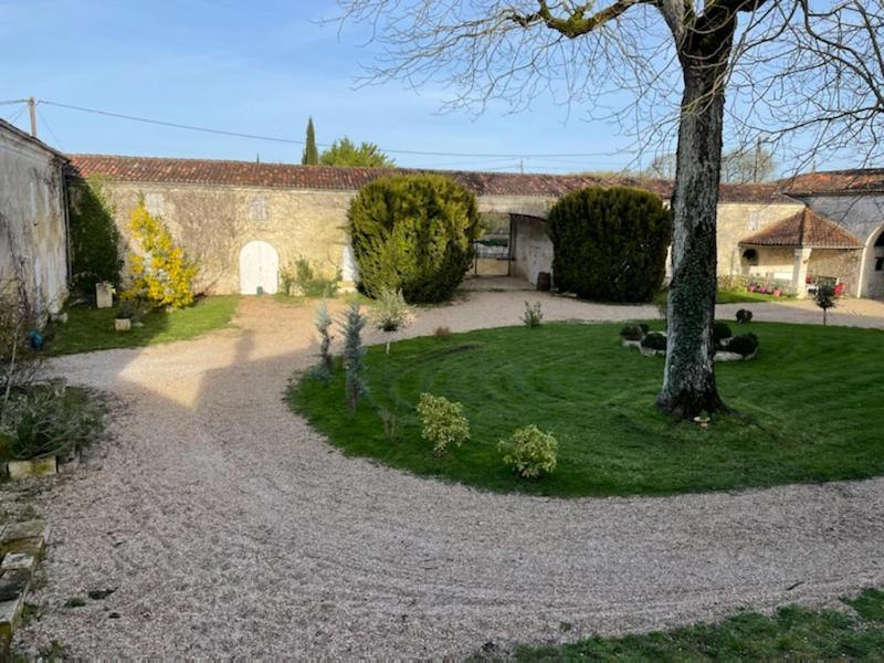 Chateau De Varaize Εξωτερικό φωτογραφία