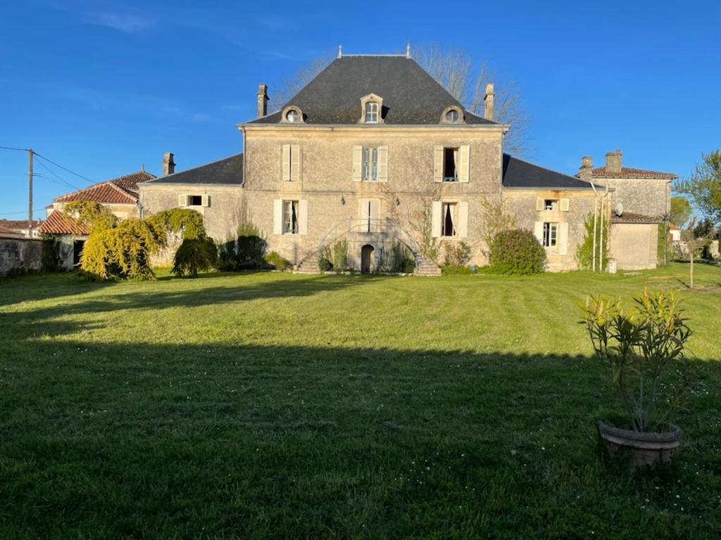 Chateau De Varaize Εξωτερικό φωτογραφία